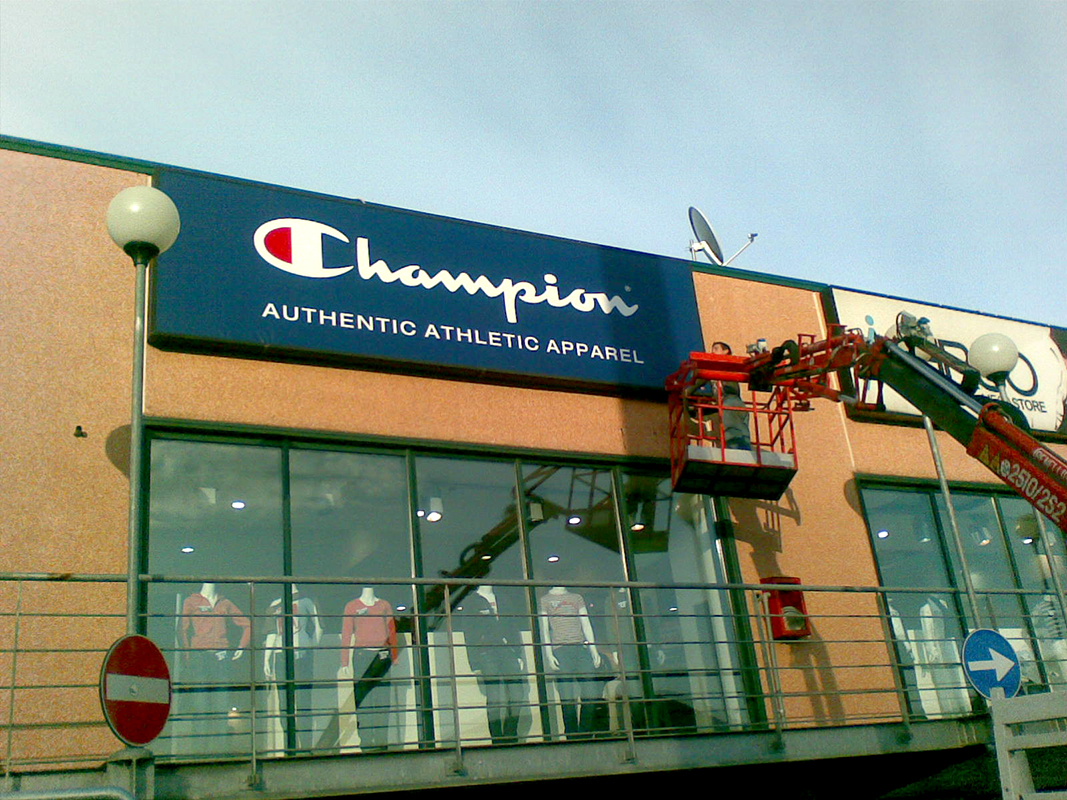 Insegna luminosa