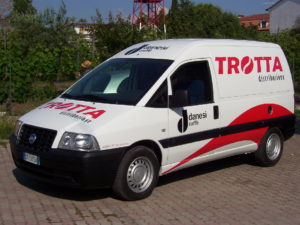 Decorazione mezzo aziendale