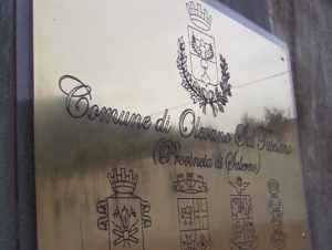 Targa in ottone incisa