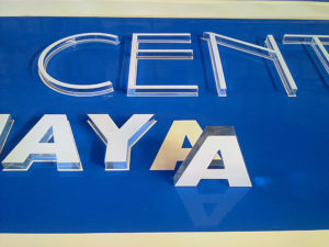 Lettere in plexiglas da 8m.m. taglio laser
