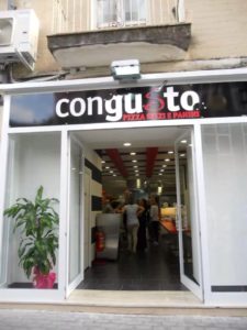 Insegna con lettere a rilievo in pvc